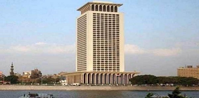 مصر تطالب برفع أجور عمالتها في الكويت