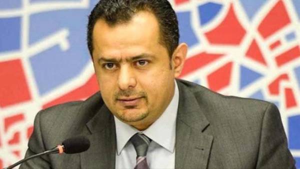رئيس الوزراء اليمني يبشر المواطنين حول الجانب الاقتصادي والخدمي